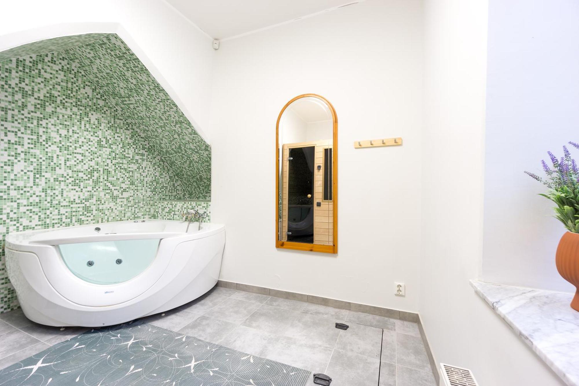 Exclusive House In Old Town Ваканционна къща Талин